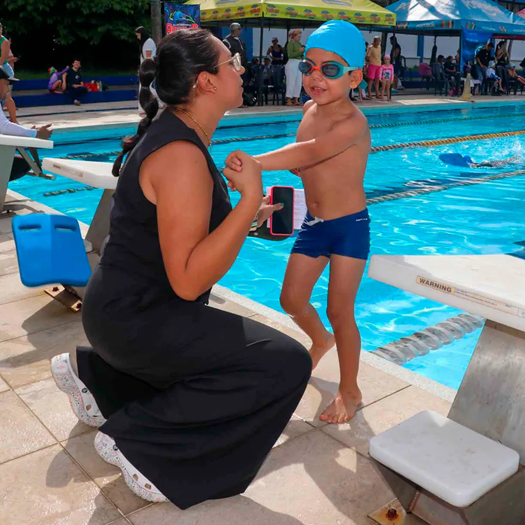 Festi Torneo de natación en Preescolar Ciudad Educadora Espíritu Santo