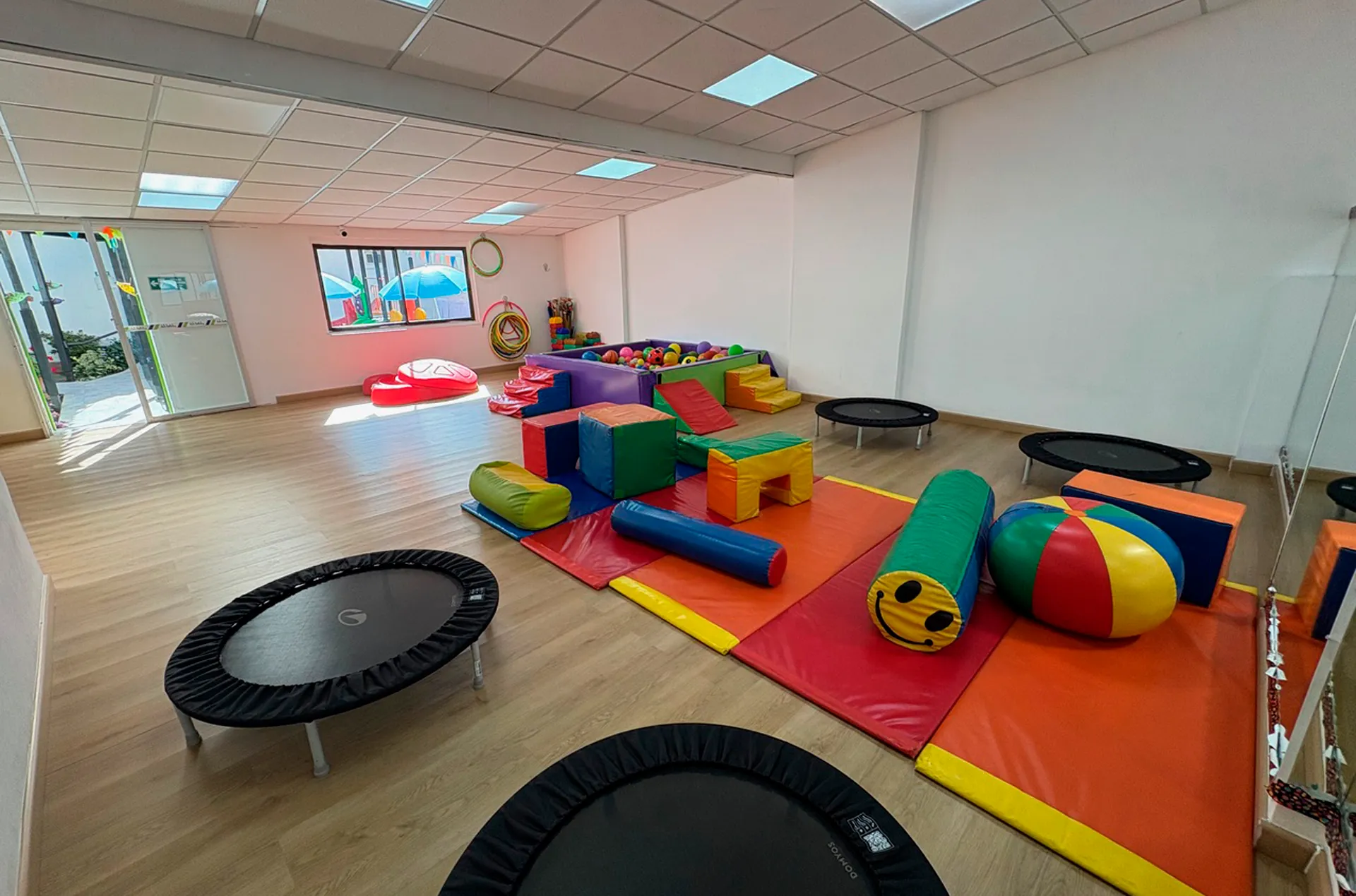 Santa Bárbara Preschool (Bogotá) - instalaciones destacadas - 4