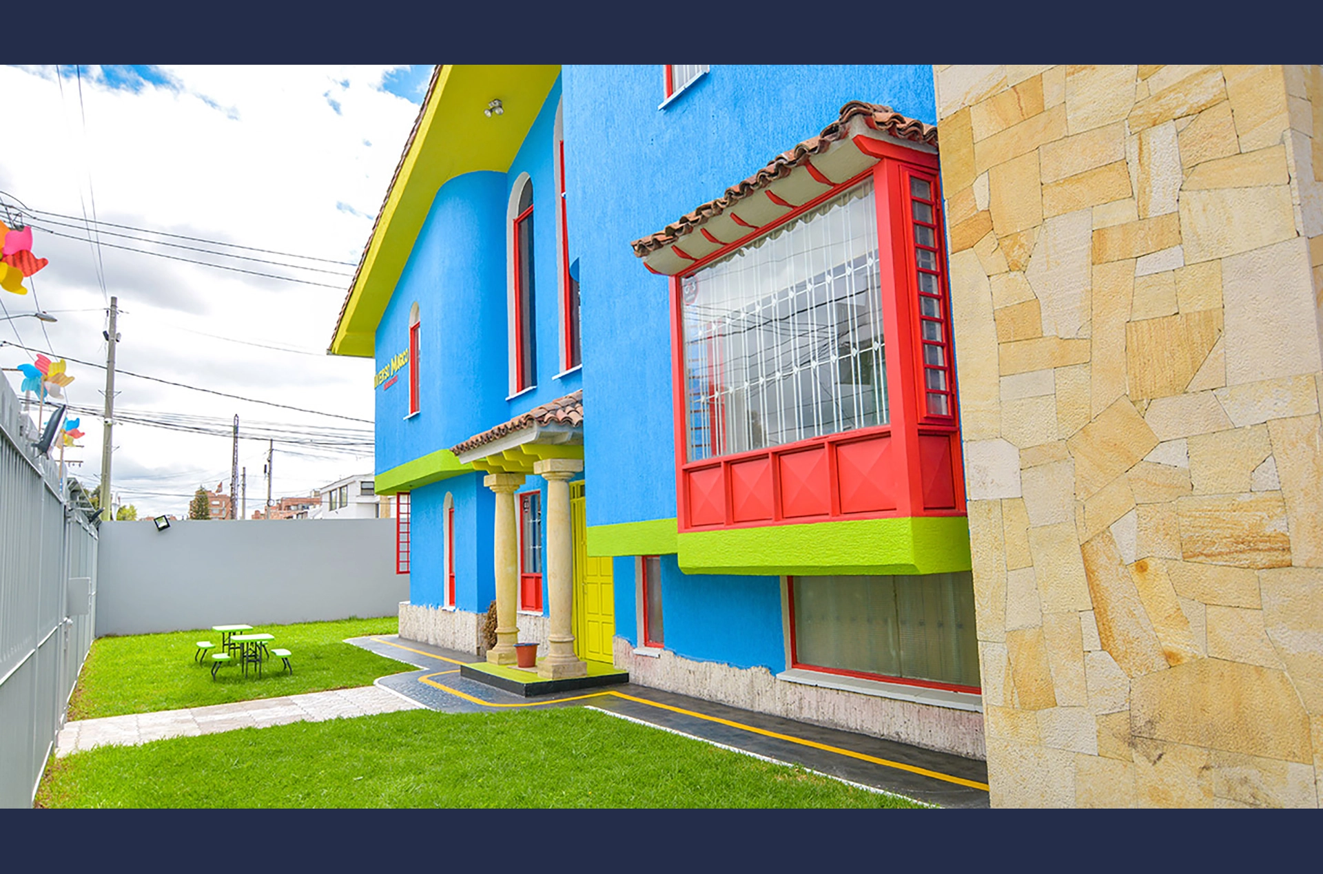 Universo Mágico Jardín infantil – Sede Cedritos (Bogotá) - instalaciones - 11