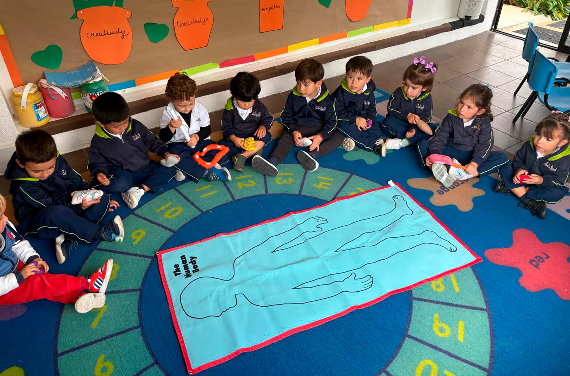 Santa Bárbara Preschool (Cajicá) - instalaciones - 7